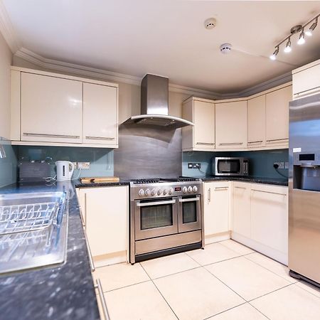 Luxury 6 Bedroom House In Southwick Street Londra Dış mekan fotoğraf