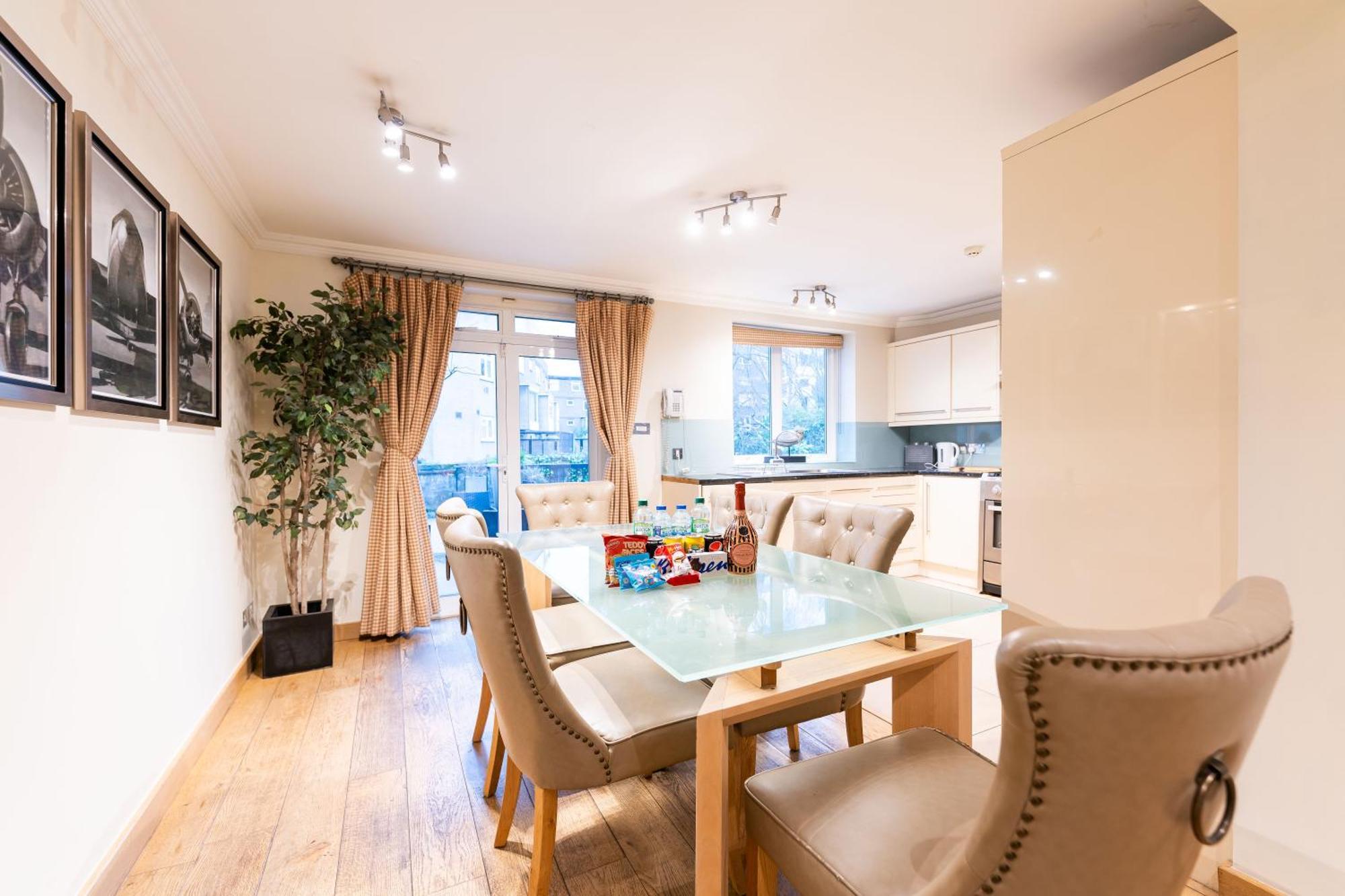 Luxury 6 Bedroom House In Southwick Street Londra Dış mekan fotoğraf