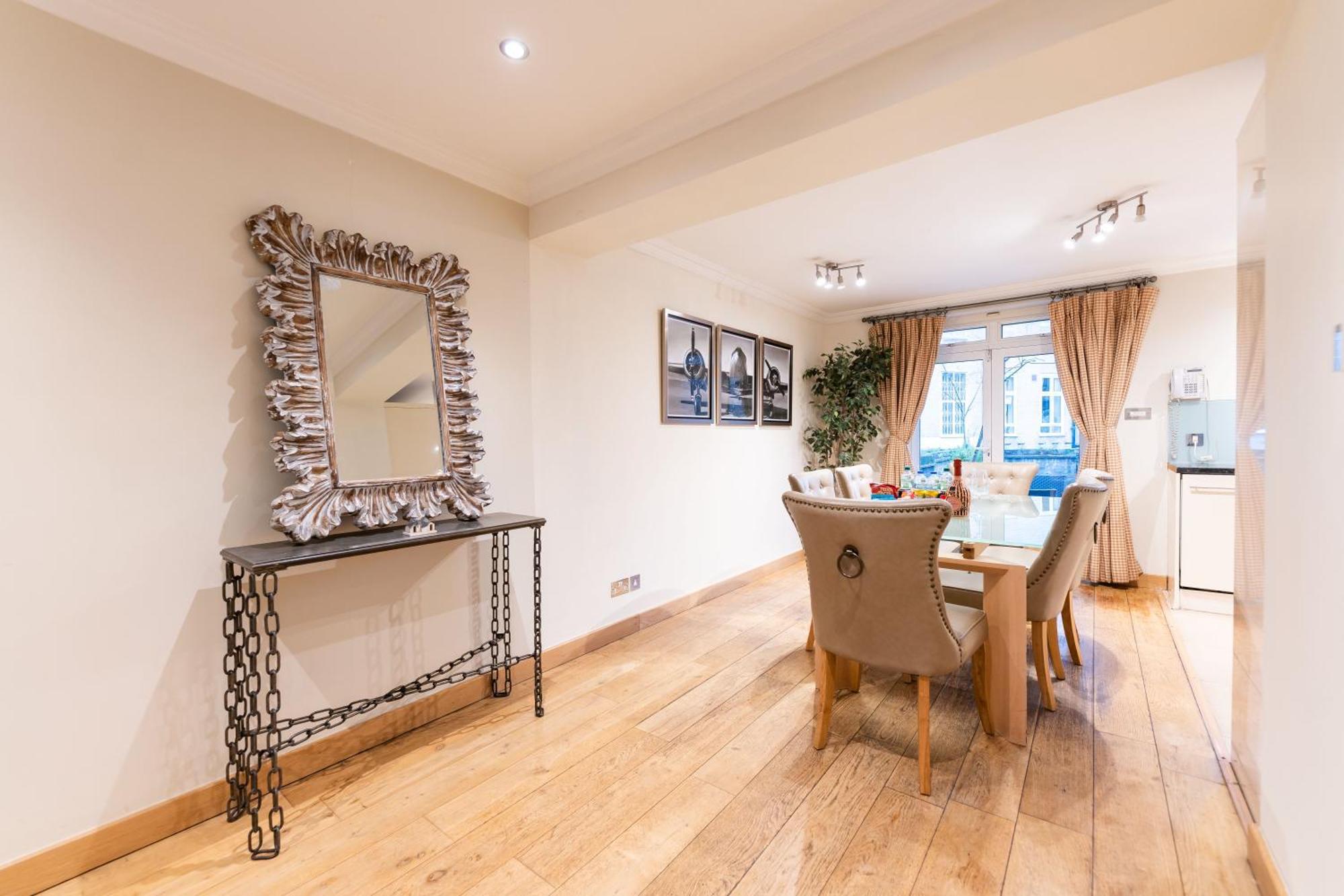 Luxury 6 Bedroom House In Southwick Street Londra Dış mekan fotoğraf