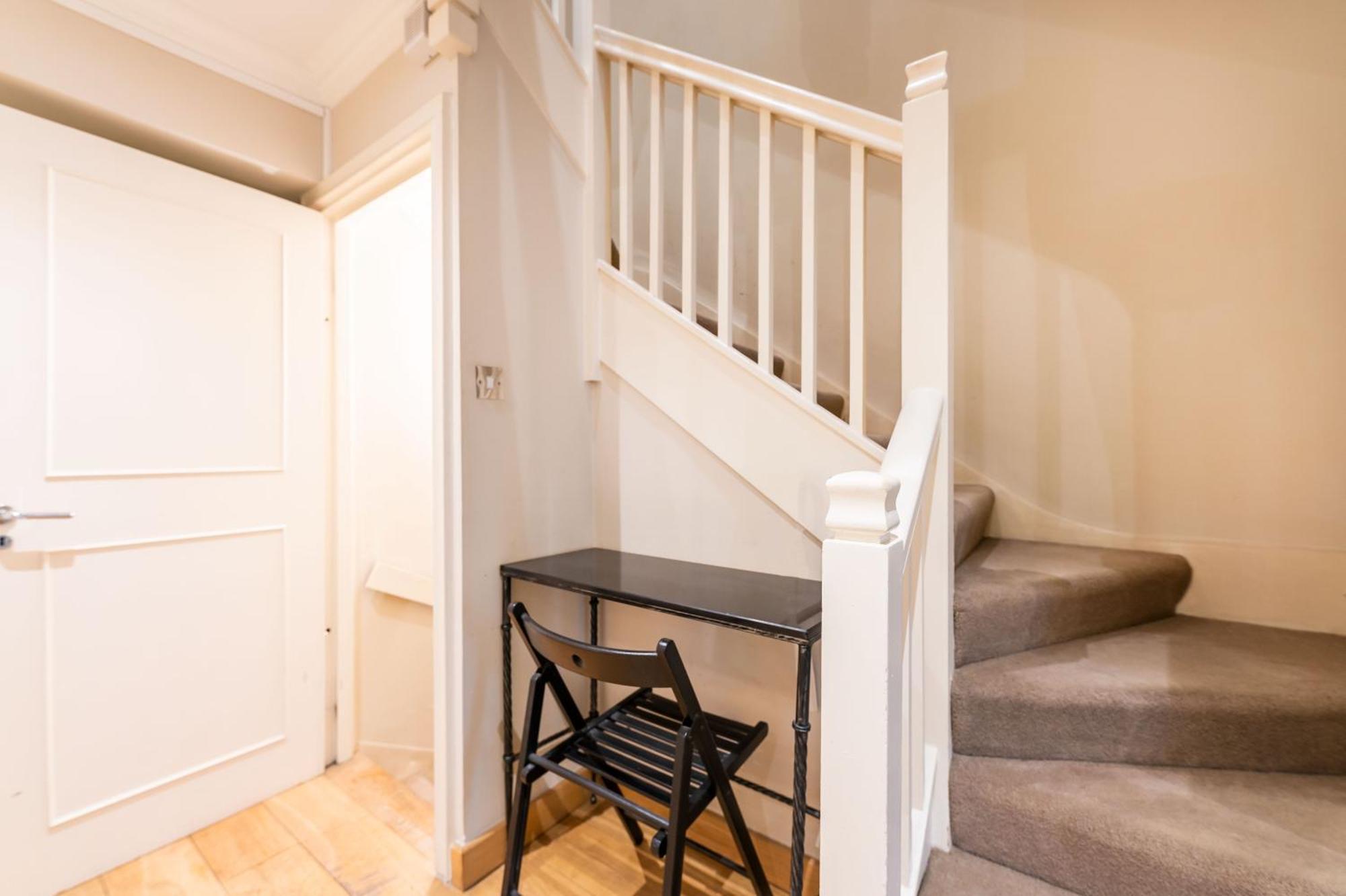 Luxury 6 Bedroom House In Southwick Street Londra Dış mekan fotoğraf