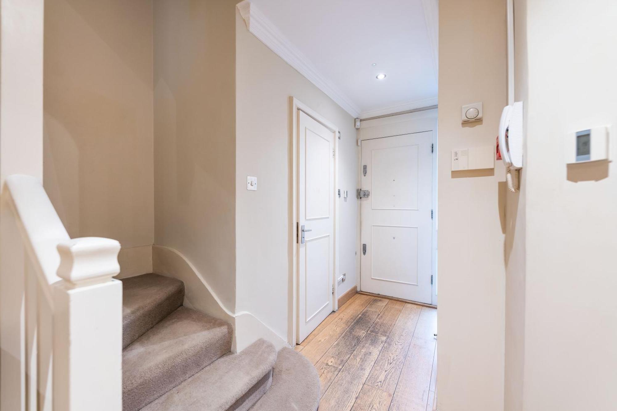 Luxury 6 Bedroom House In Southwick Street Londra Dış mekan fotoğraf