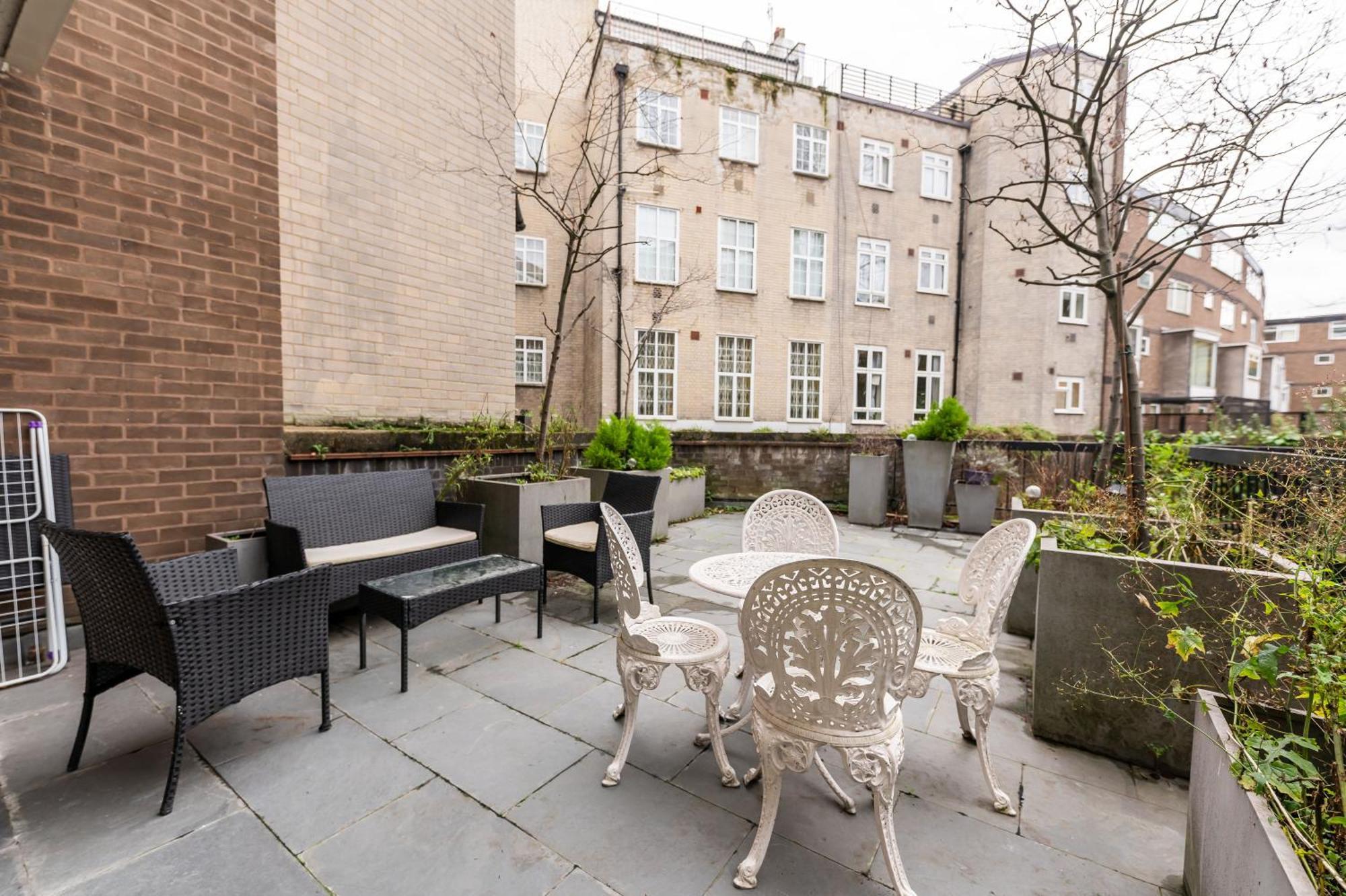 Luxury 6 Bedroom House In Southwick Street Londra Dış mekan fotoğraf