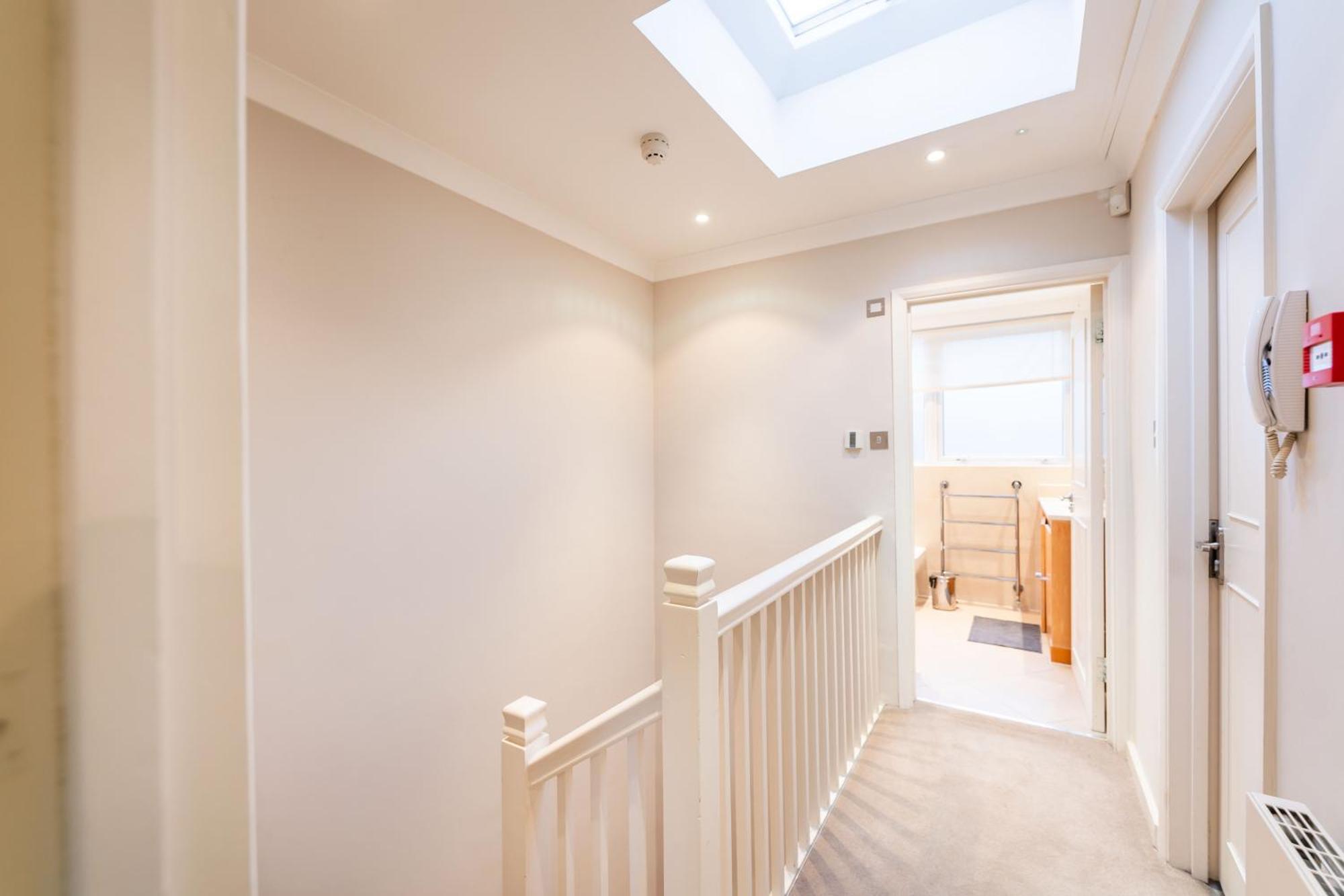 Luxury 6 Bedroom House In Southwick Street Londra Dış mekan fotoğraf