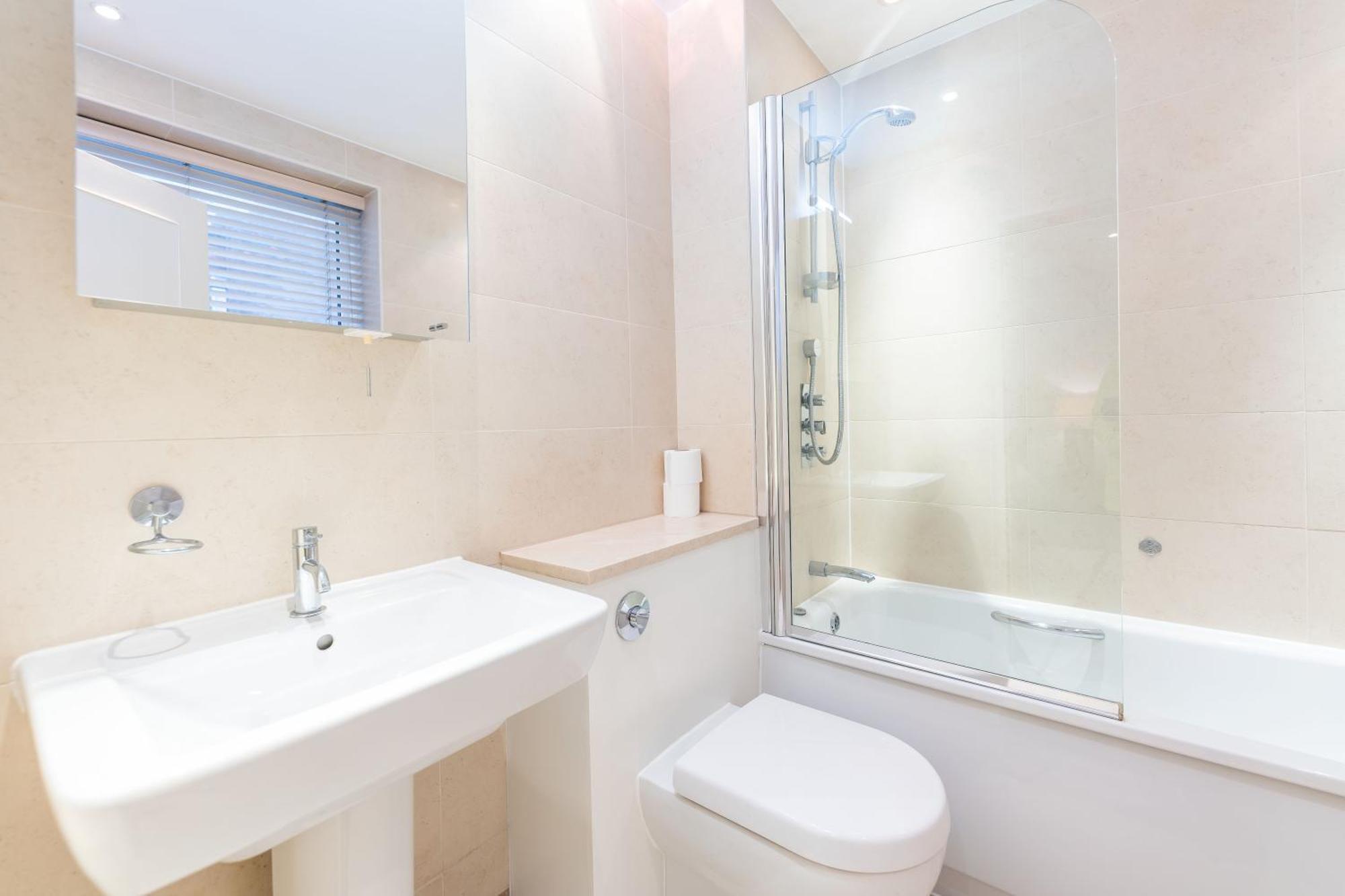 Luxury 6 Bedroom House In Southwick Street Londra Dış mekan fotoğraf
